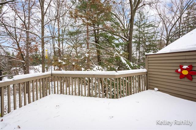 Builiding view twenty nine for 6587 Waybridge, Grand Rapids, MI. 49546