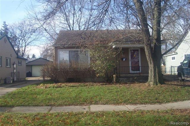 front view picture of 350 N Manitou Ave, Clawson, MI. 48017