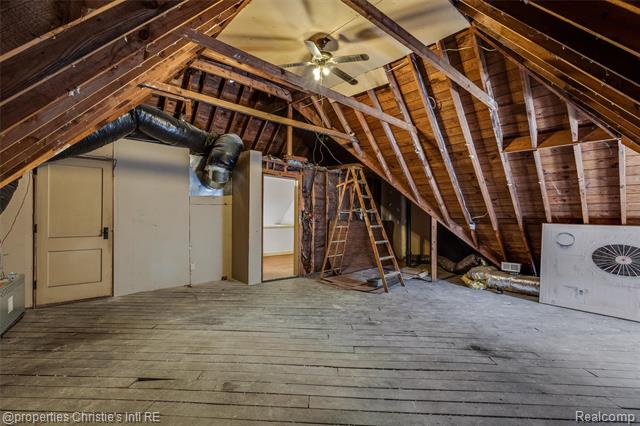 Builiding view sixty seven for 3205 Sherbourne, Detroit, MI. 48221