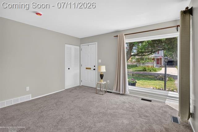 Builiding view four for 511 Kinross, Clawson, MI. 48017