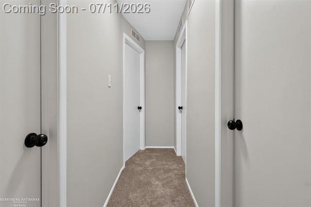 Builiding view twelve for 511 Kinross, Clawson, MI. 48017