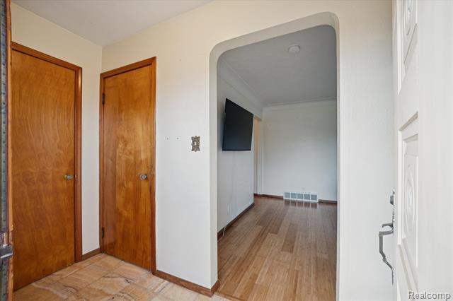 Builiding view fifteen for 1944 Sterns, Temperance, MI. 48182