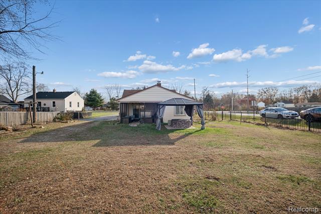 Builiding view fifty eight for 1944 Sterns, Temperance, MI. 48182