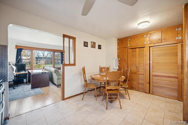 Builiding view ten for 1944 Sterns, Temperance, MI. 48182