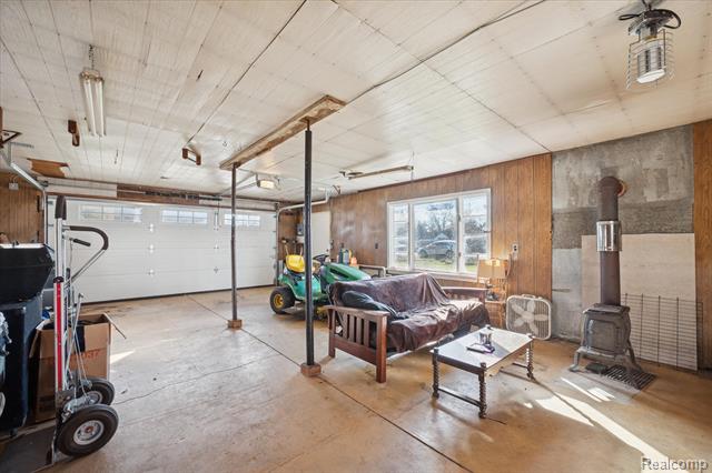 Builiding view thirty eight for 1944 Sterns, Temperance, MI. 48182