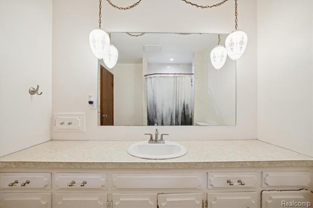 Builiding view thirty one for 1944 Sterns, Temperance, MI. 48182