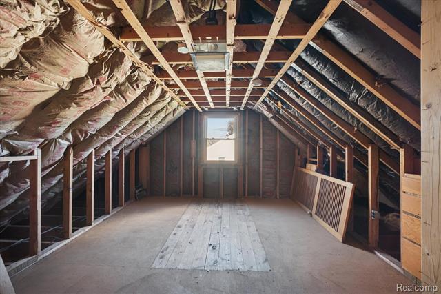 Builiding view thirty three for 1944 Sterns, Temperance, MI. 48182