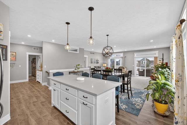 Builiding view eighteen for 6125 Harmon Green, Grandville, MI. 49418