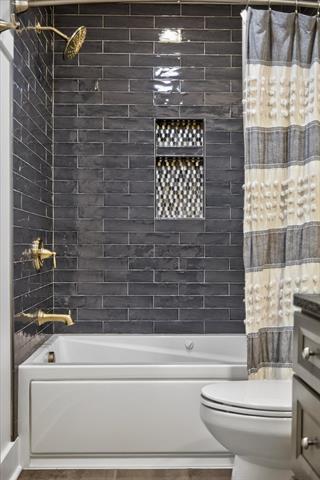 Builiding view forty five for 6125 Harmon Green, Grandville, MI. 49418