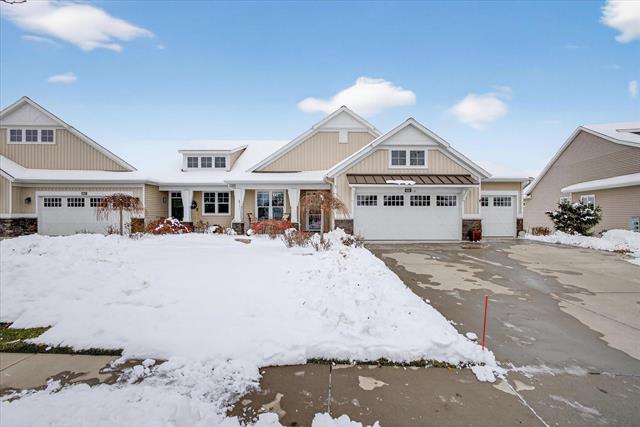 Builiding view four for 6125 Harmon Green, Grandville, MI. 49418