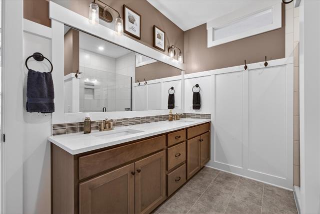 Builiding view thirty five for 6125 Harmon Green, Grandville, MI. 49418