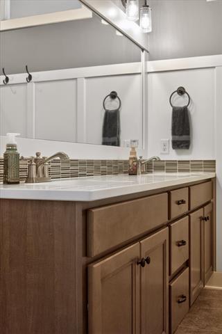 Builiding view thirty four for 6125 Harmon Green, Grandville, MI. 49418