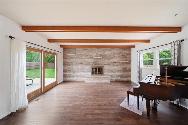 Builiding view thirty three for 800 Hazelwood, Jackson, MI. 49203