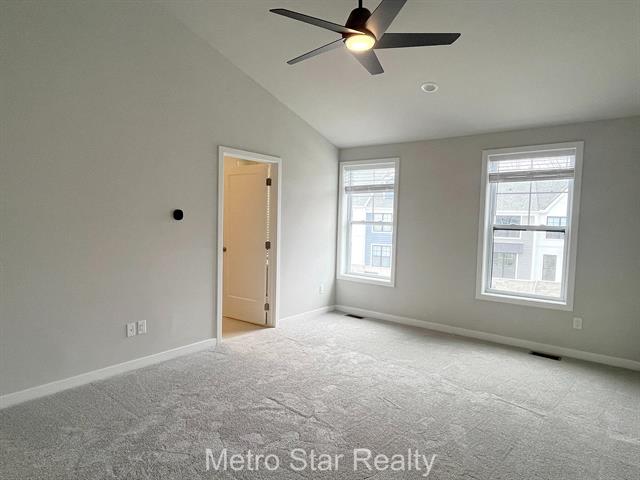 Builiding view eight for 2901 Corston, Ann Arbor, MI. 48105