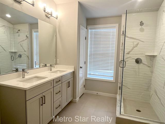 Builiding view eleven for 2901 Corston, Ann Arbor, MI. 48105