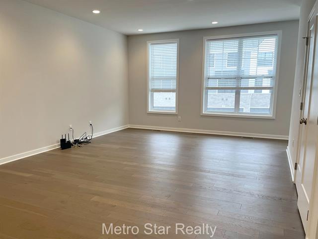 Builiding view four for 2901 Corston, Ann Arbor, MI. 48105