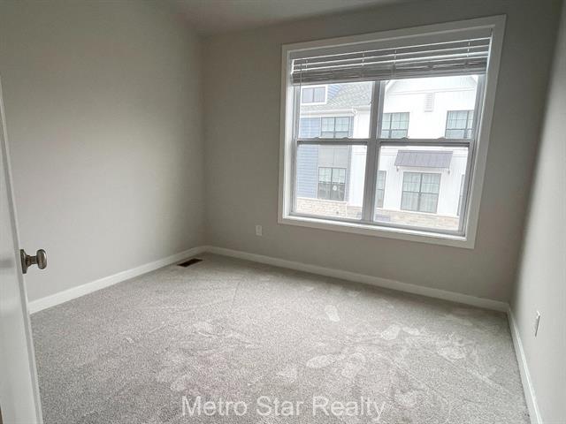 Builiding view thirteen for 2901 Corston, Ann Arbor, MI. 48105