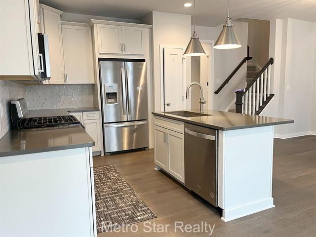 Builiding view three for 2901 Corston, Ann Arbor, MI. 48105