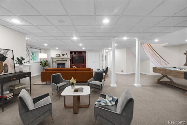 Builiding view forty eight for 5779 Pinecrest Estates, Ann Arbor, MI. 48105