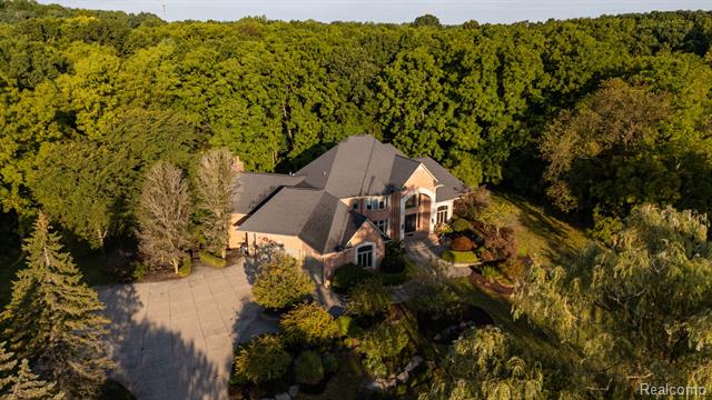 Builiding view four for 5779 Pinecrest Estates, Ann Arbor, MI. 48105