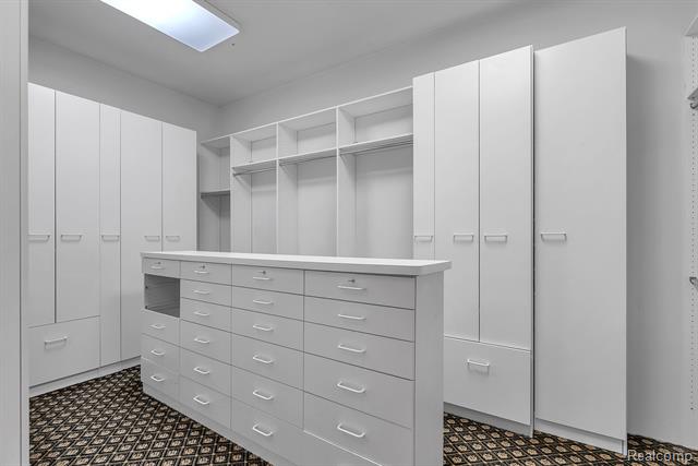 Builiding view thirty four for 5779 Pinecrest Estates, Ann Arbor, MI. 48105