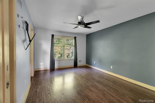 Builiding view thirty six for 5779 Pinecrest Estates, Ann Arbor, MI. 48105