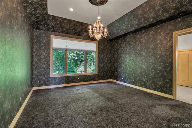 Builiding view twenty eight for 5779 Pinecrest Estates, Ann Arbor, MI. 48105