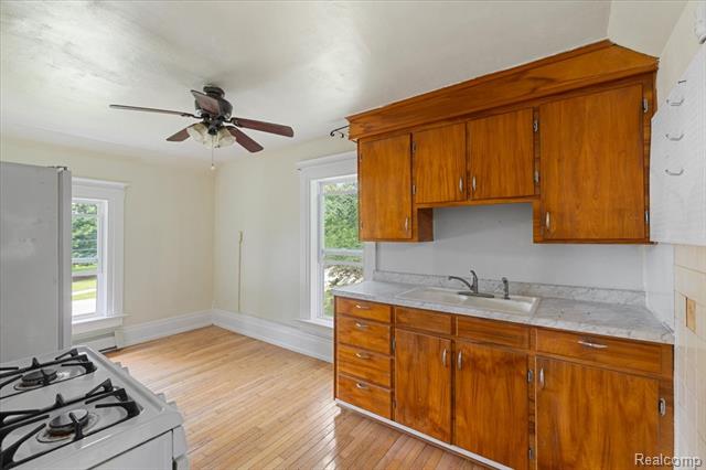 Builiding view fourteen for 1257 Byron, Howell, MI. 48843