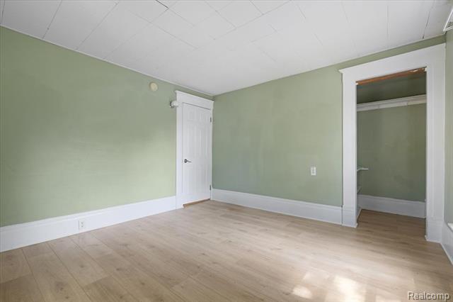 Builiding view nineteen for 1257 Byron, Howell, MI. 48843