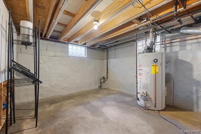 Builiding view thirty nine for 1257 Byron, Howell, MI. 48843