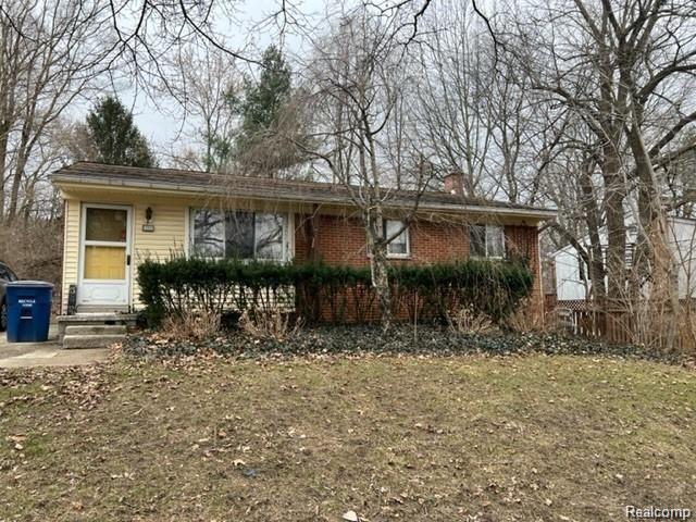 front view for 352 Manor Drive, Ann Arbor, Mi. 48105