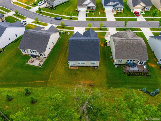 Builiding view thirty eight for 171 Coppice Way, White Lake, MI. 48386
