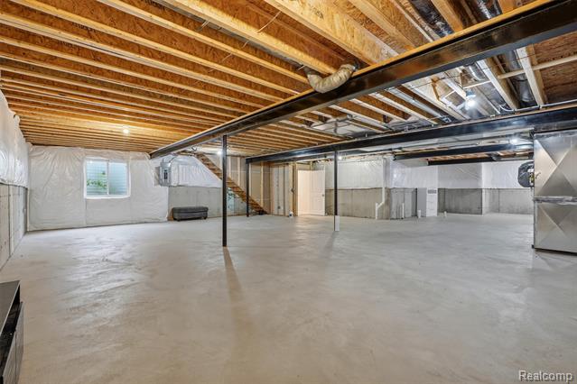 Builiding view twenty eight for 171 Coppice Way, White Lake, MI. 48386
