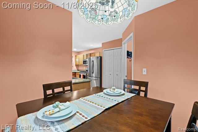 Builiding view eighteen for 13139 Highland Circle, Sterling Heights, MI. 48312