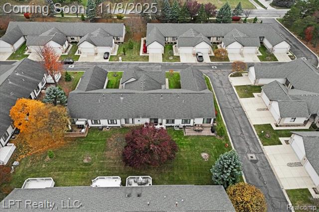 Builiding view forty for 13139 Highland Circle, Sterling Heights, MI. 48312