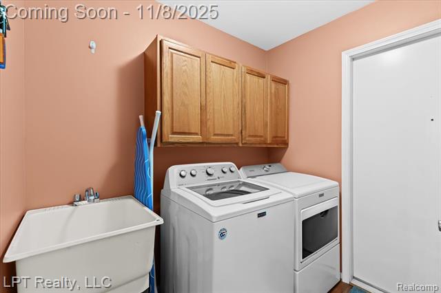 Builiding view nineteen for 13139 Highland Circle, Sterling Heights, MI. 48312