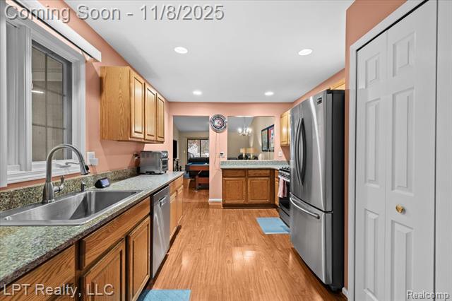 Builiding view sixteen for 13139 Highland Circle, Sterling Heights, MI. 48312