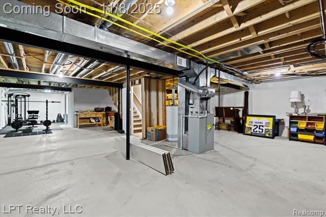 Builiding view twenty five for 13139 Highland Circle, Sterling Heights, MI. 48312