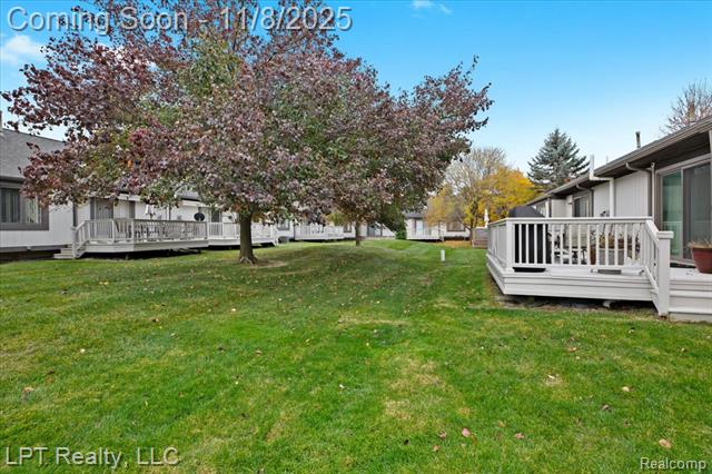 Builiding view twenty nine for 13139 Highland Circle, Sterling Heights, MI. 48312