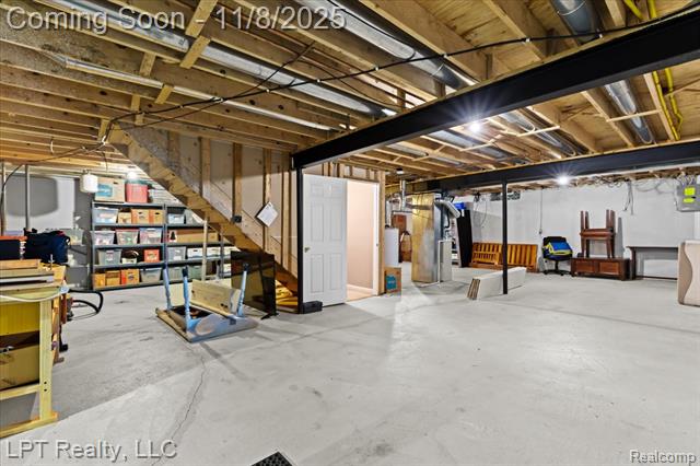 Builiding view twenty seven for 13139 Highland Circle, Sterling Heights, MI. 48312