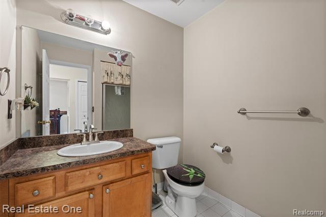 Builiding view fourteen for 53244 Glen Oak Dr., New Baltimore, MI. 48051