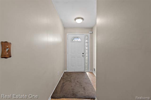 Builiding view three for 53244 Glen Oak Dr., New Baltimore, MI. 48051