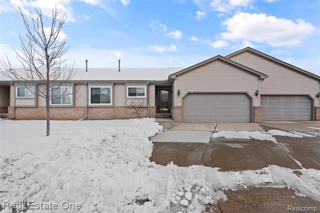 front view for 53244 Glen Oak Dr., New Baltimore, Mi. 48051