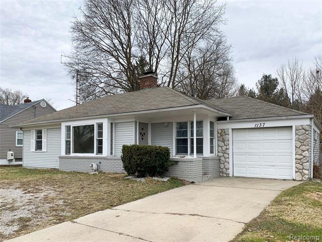 front view for 1137 E Main Street, Flushing, Mi. 48433