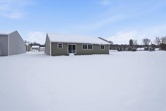 Builiding view thirty eight for 10476 Schrier, Portage, MI. 49024