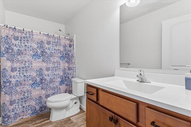 Builiding view twenty four for 10476 Schrier, Portage, MI. 49024