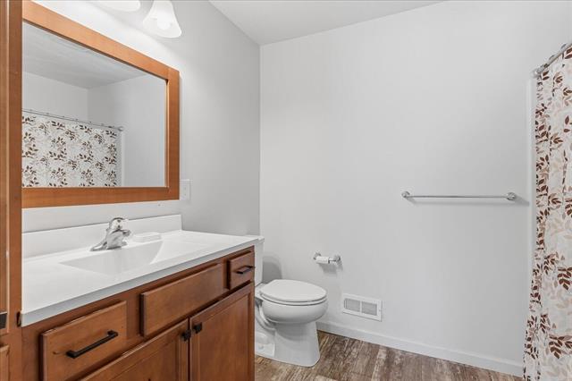 Builiding view twenty for 10476 Schrier, Portage, MI. 49024