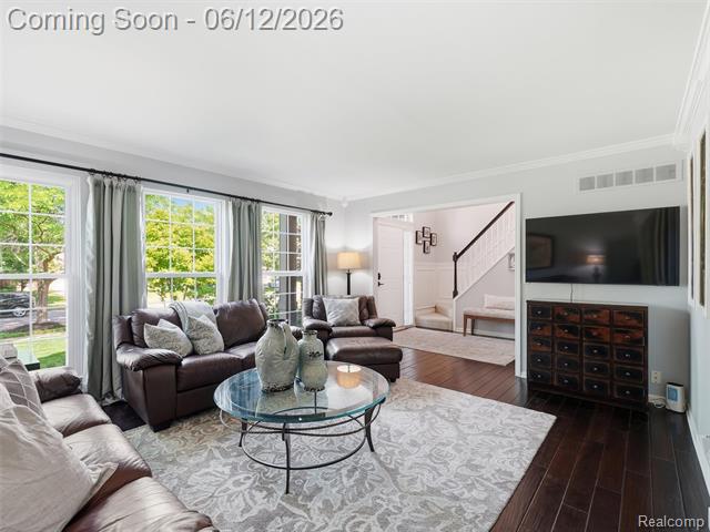 Builiding view nineteen for 732 Westhills, South Lyon, MI. 48178