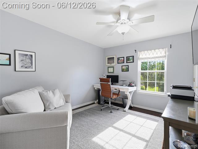 Builiding view thirty three for 732 Westhills, South Lyon, MI. 48178