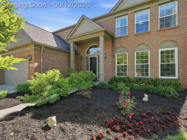 Builiding view two for 732 Westhills, South Lyon, MI. 48178
